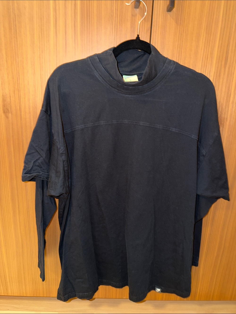 Women’s Black Long Sleeve Workout Shirt